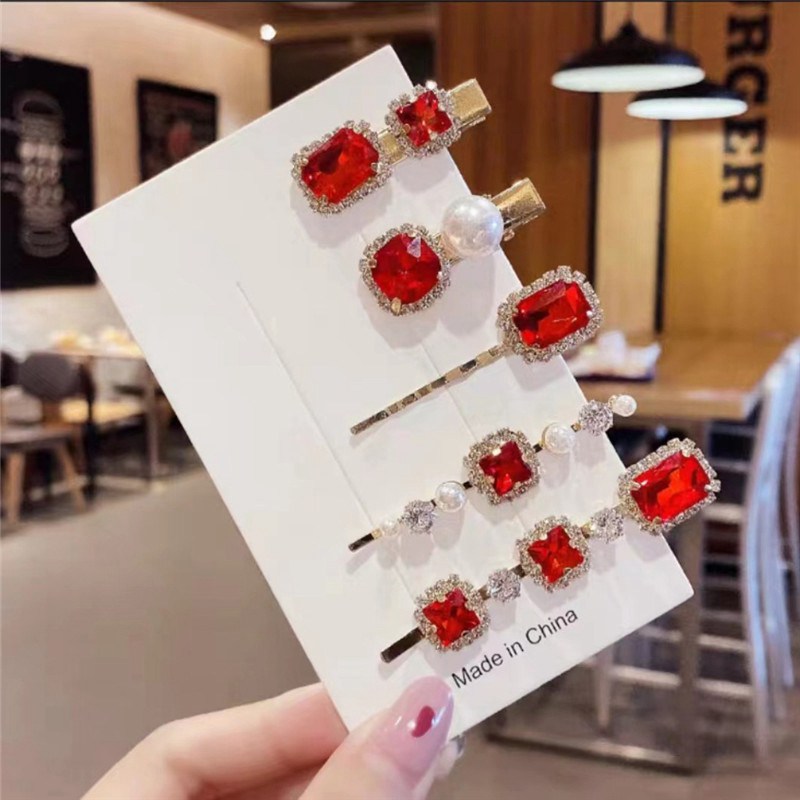 PEARL HAIR CLIP SQUARE OX RED
